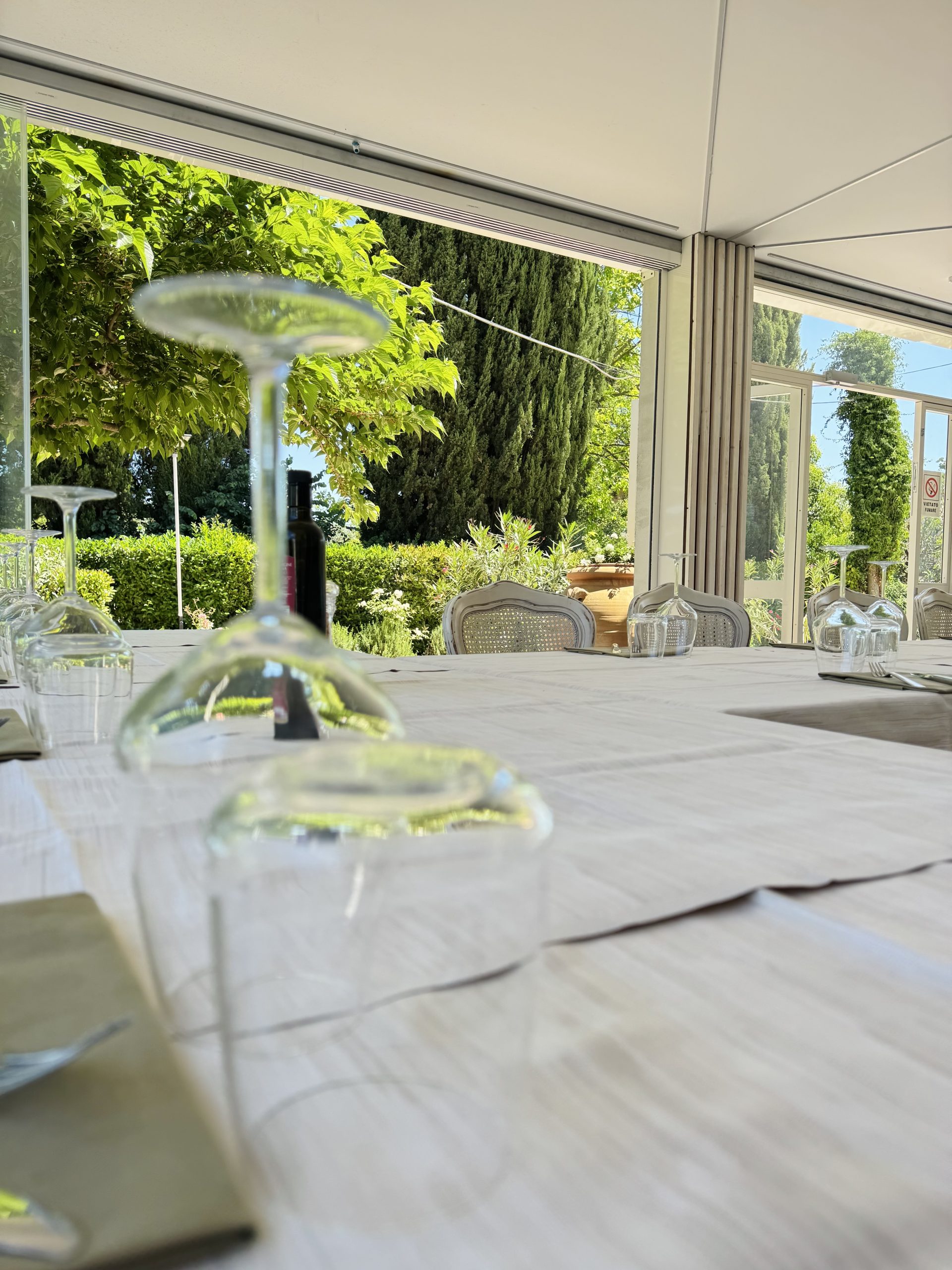 Veranda e giardino de La Lumaca d'Oro per pranzo all'aperto, Cantalupo